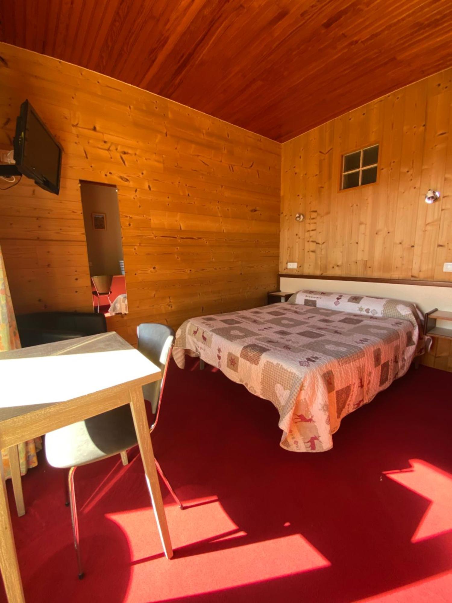 Relais Du Belloch Angoustrine Екстер'єр фото