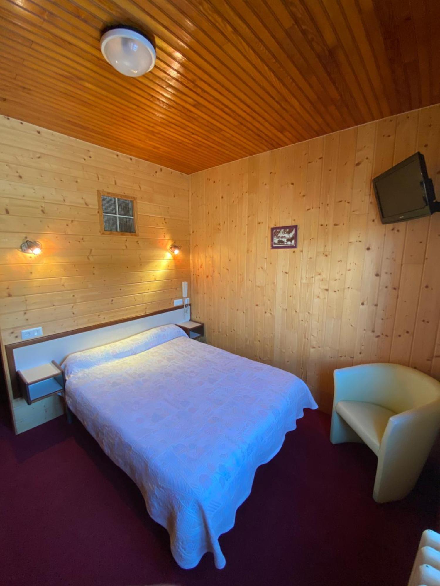 Relais Du Belloch Angoustrine Екстер'єр фото